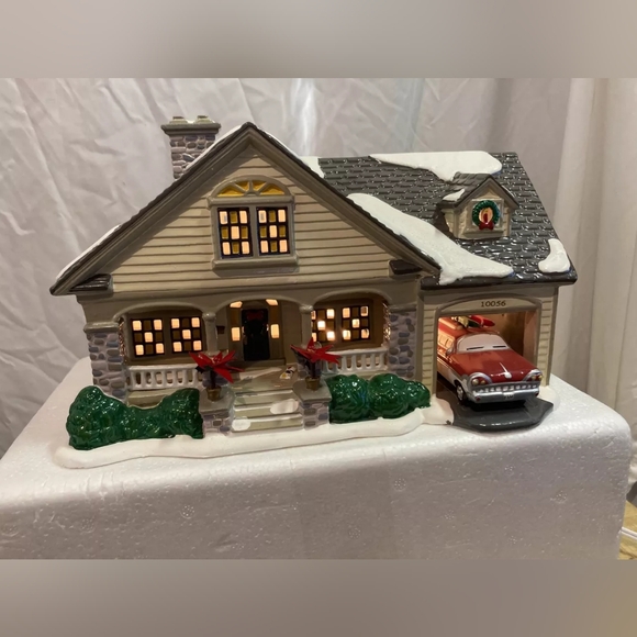 1997 Vintage Department 56 Snow Village The Brandon Bungalow #54918 W/Light - Picture 1 of 6